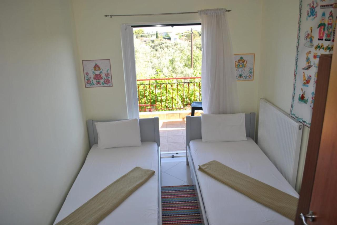 Monika Lefkada Hotell Tsoukaládhes Exteriör bild