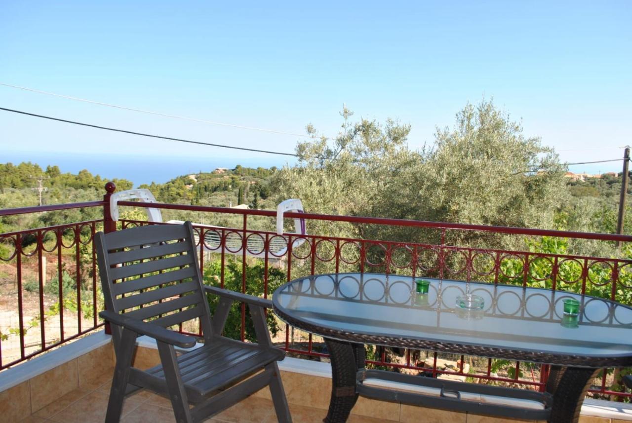 Monika Lefkada Hotell Tsoukaládhes Exteriör bild