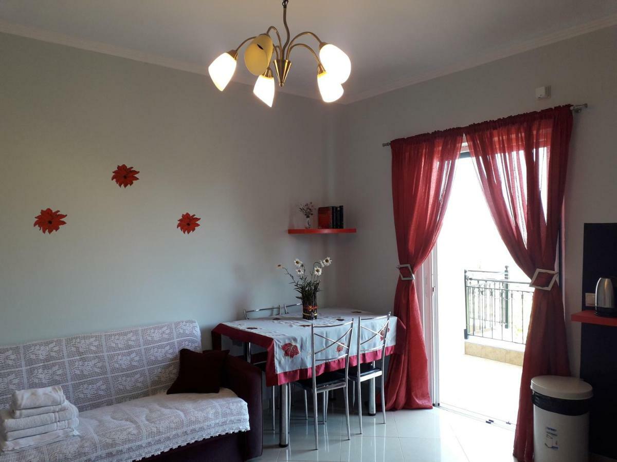 Monika Lefkada Hotell Tsoukaládhes Exteriör bild