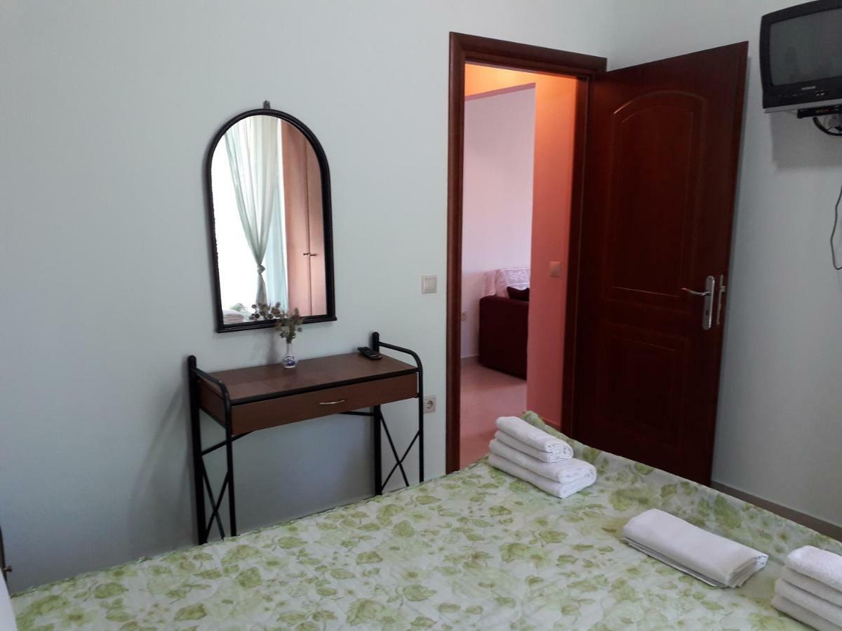 Monika Lefkada Hotell Tsoukaládhes Exteriör bild