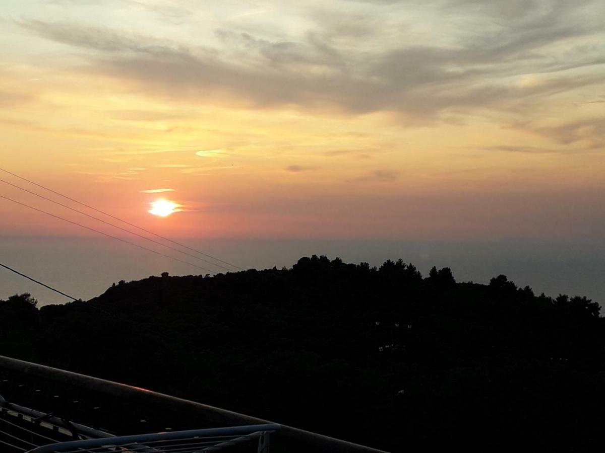 Monika Lefkada Hotell Tsoukaládhes Exteriör bild